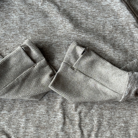 Athleta Softluxe Top in Pyrite Dovetail Heather - Picture 8 of 10